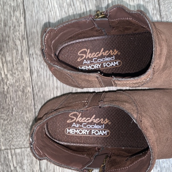 Sketchers Memory Foam block heel leather short brown Chelsea boots Sz 8.5 rustic - Picture 13 of 17